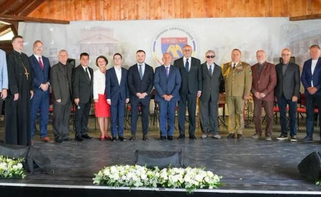 Argeșul își sărbătorește oamenii. Personalități care au dus numele județului în țară și în lume