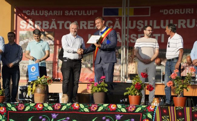 Tradiție, credință, dezvoltare – Zile de sărbătoare în comunele Cuca, Bradu, Hârsești și Vedea!
