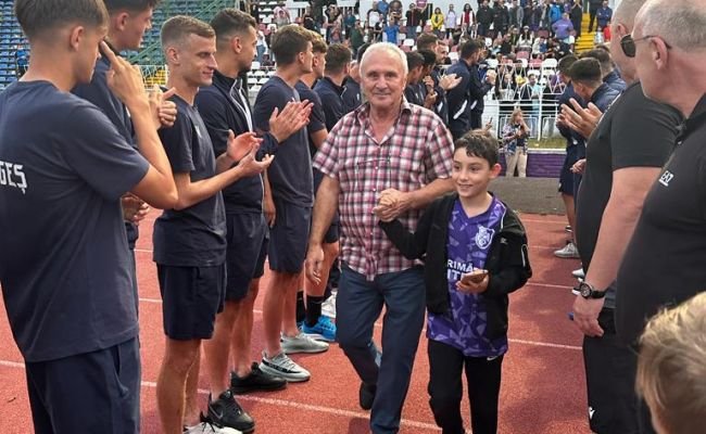 A început DEMOLAREA stadionului Nicolae Dobrin! Mesajul primarului Gentea