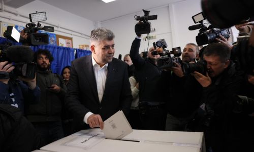 Marcel Ciolacu îl amenință cu excluderea din partid pe Victor Ponta