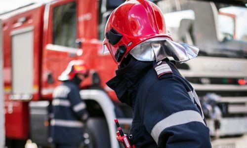ACUM! EXPLOZIE într-un BLOC din Argeş