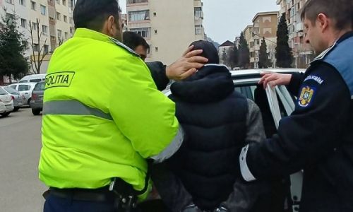 Un piteştean a fost REŢINUT după ce şi-a LOVIT fosta iubită