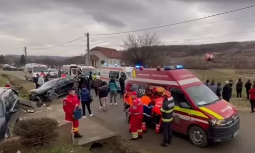 O șoferiță din Pitești a lovit doi pietoni