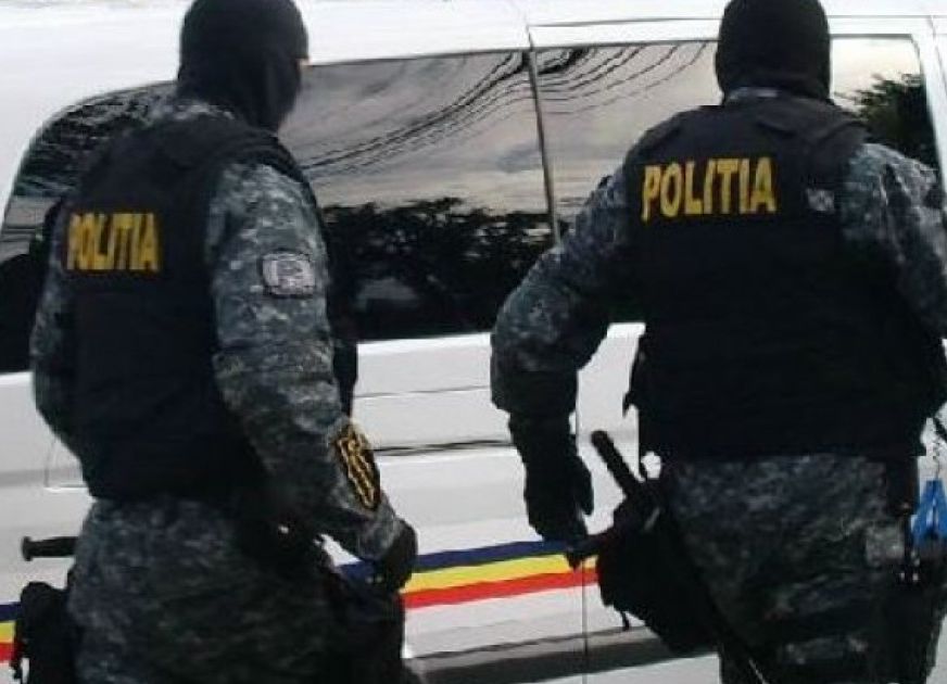 PERCHEZIŢII în Argeş! Patru persoane au fost REŢINUTE