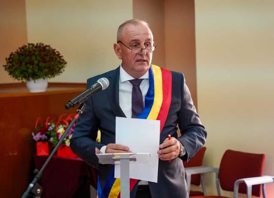 Primarul Nicolae Velcea a depus jurământul pentru un nou mandat!