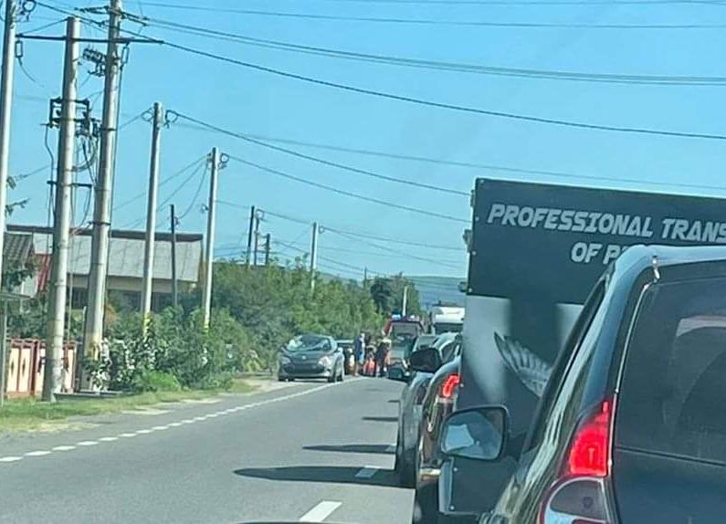 ACUM! Accident GROAZNIC în Argeș! Bărbat în COMĂ