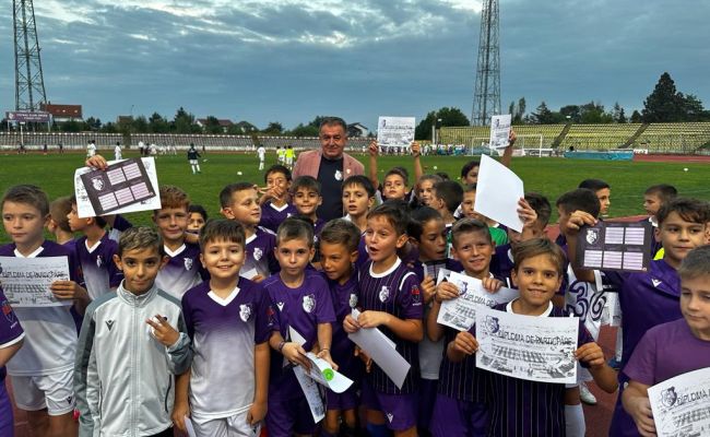 MOMENTE EMOȚIONANTE astăzi pe Stadionul Nicolae Dobrin! A început demolarea...