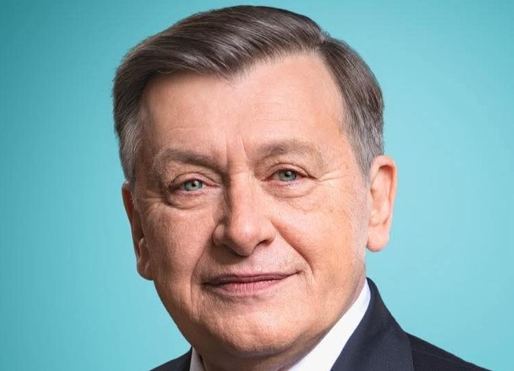 Crin Antonescu dă de pământ cu Nicușor Dan!