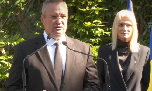 Proteste în școlile din județ! Ciucă și Gorghiu, la festivisme politice în Argeș