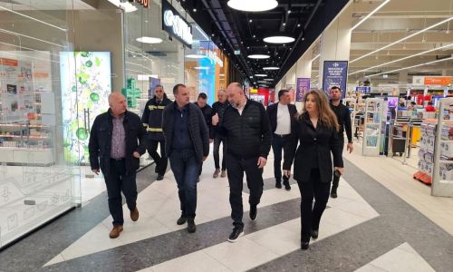 Prefectul județului Argeș, vizită de lucru la Argeș Mall