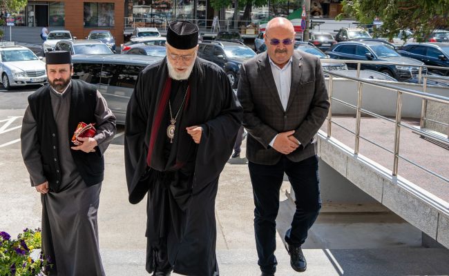 Înalt Prea Sfințitul Calinic a sfințit paraclisul de la Consiliul Județean Argeș