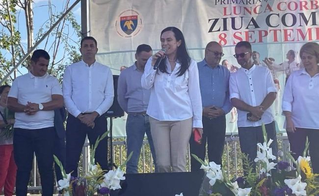 Dublă sărbătoare în comuna Lunca Corbului