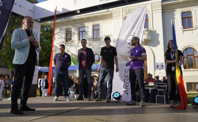 Start festiv pentru ediția a 29-a a Raliul Argeșului: sute de spectatori în centrul Pitești