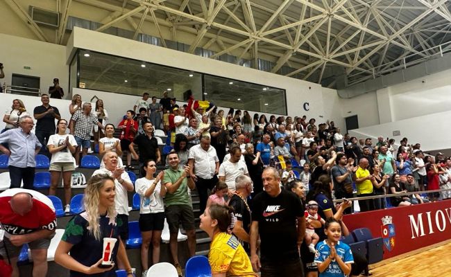 Susținută de primarul Ion Georgescu, România a BĂTUT Spania, la Mioveni