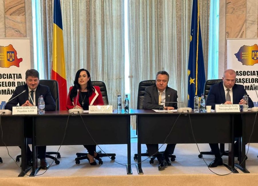 Simona Bucura Oprescu prezentă la Adunarea Generală a Asociaţiei Oraşelor din România
