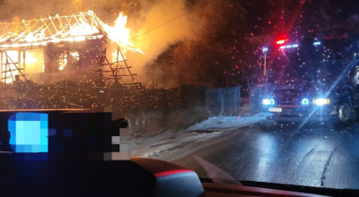 ACUM! Bărbat ARS într-un INCENDIU în Argeș