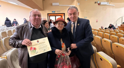 Mai multe cupluri din Pitești au fost premiate de primarul Cristian Gentea