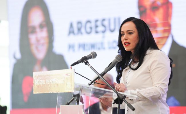 Marcel Ciolacu, la lansarea lui Ion Mînzînă și Cristian Gentea: ”Să nu ne alinăm! Nimeni nu are nicio șansă în fața voastră! Veți câștiga toate alegerile!”