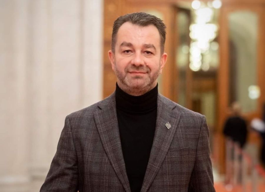 Senatorul Ovidiu Puiu: "La mulți ani tuturor copiilor lumii"
