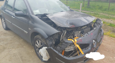 ACUM! Accident cu două mașini în Argeș