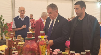 A început o nouă ediţie a Târgului "Toamna Piteşteană"