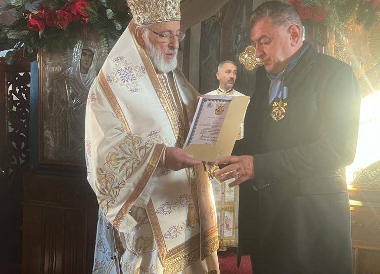 ÎPS Calinic, distincţie pentru primarul Cristian Gentea
