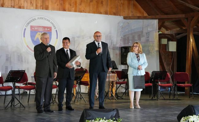 Argeșul își sărbătorește oamenii. Personalități care au dus numele județului în țară și în lume