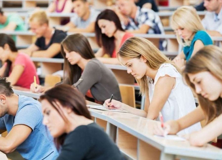 Master gratuit pentru tinerii din Mioveni! O nouă sesiune de înscriere!