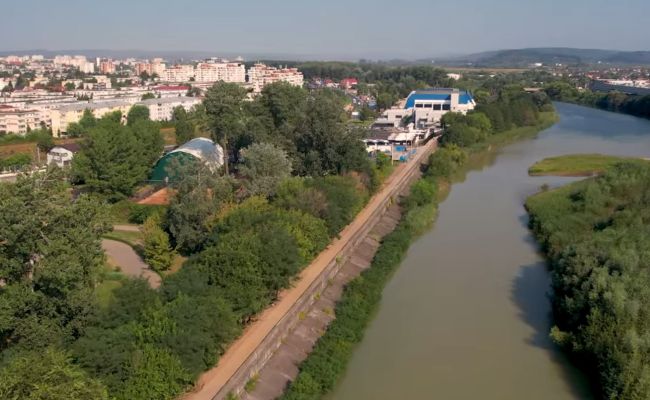 Încep lucrările pentru crearea de piste pentru bicicliști de-a lungul râului Argeș