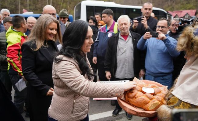 Prefectul Ioana Făcăleață: "Cetatea Poenari a fost redeschisă"