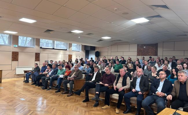 Prefectul Ioana Făcăleață: ”Am încredere că, în județul Argeș, toți factorii implicați în alegerile prezidențiale vor face toate eforturile încât să nu fie incidente grave și să avem un climat electoral sigur, ordonat!”