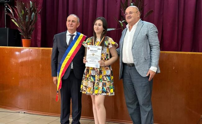 Au început Zilele Orașului Ștefănești! Ion Mînzînă și Nicolae Velcea au premiat excelența!