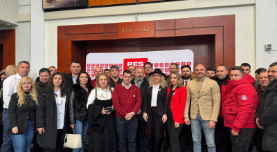 Activiştii PES România au demarat campania Anti-Ro-Exit!