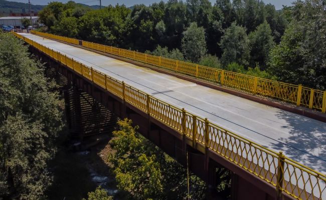 Podul de la Valea Danului a intrat în ultima etapă a lucrărilor de reabilitare și consolidare