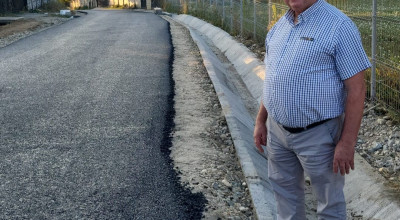 Lucrări de asfaltare în comuna Dârmăneşti