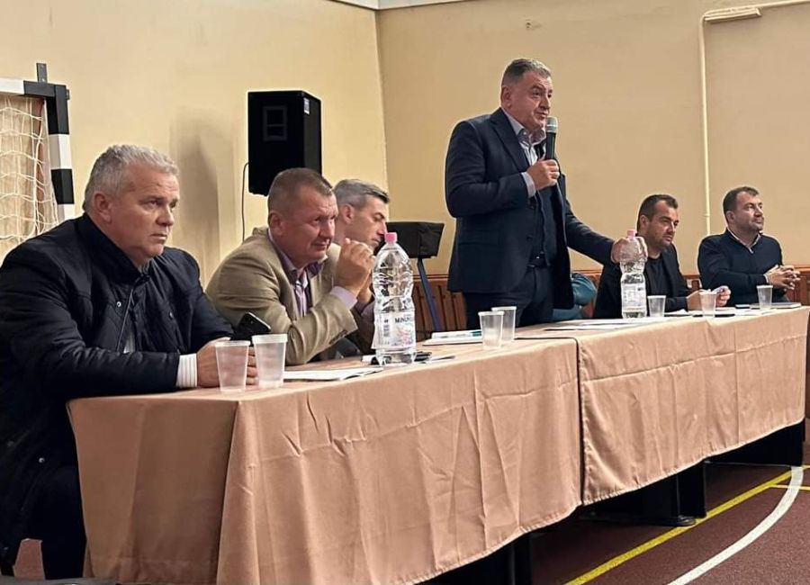 Primarul Cristian Gentea s-a întâlnit cu cetățenii din cartierul Trivale