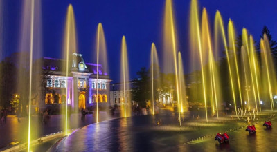 Spectacol de apă, lumină și muzică în centrul Piteștiului!