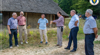 Vicepreşedintele Adrian Bughiu, vizită la Şcoala de la Buneşti