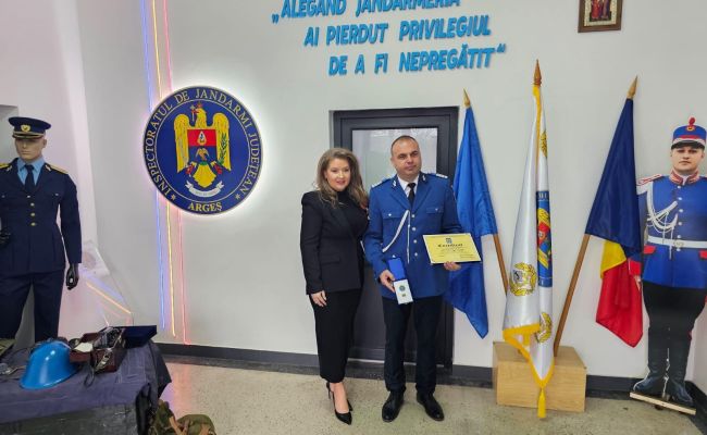 Prefectul Ioana Făcăleață: "La mulți ani, jandarmi argeșeni"