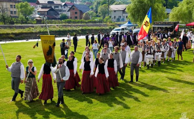 Festivalul Internațional de Folclor „Carpați” a ajuns pentru prima dată la Corbeni!