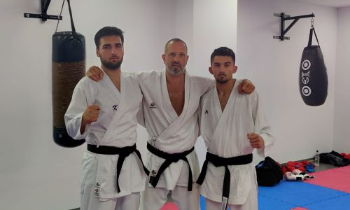 Doi sportivi din Mioveni merg la Campionatul European de Wado Kai