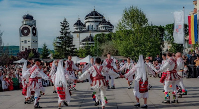 Parada portului popular românesc, în Mioveni