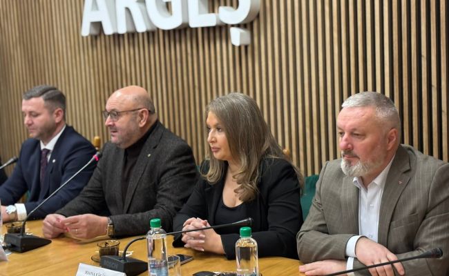 Noi investiții pentru dezvoltare în Argeș. Contractele au fost semnate!