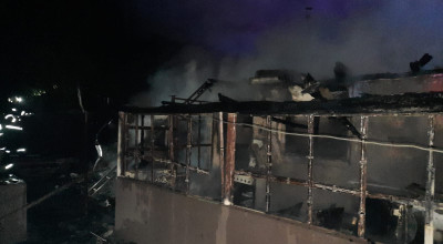 Incendiu în Argeș! O casă a luat FOC