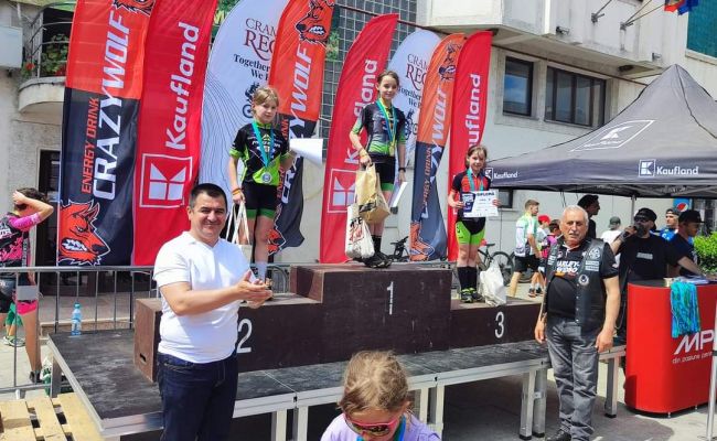 Peste 800 de cicliști au luat parte la Topoloveni Summer Tour