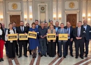 Parlamentarii AUR și POT au intrat în grevă, dar nu renunță la "cașcaval"
