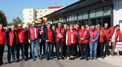 PSD Costești continuă campania de strângere de semnături pentru susținerea premierului Marcel Ciolacu la funcția de președinte al României!
