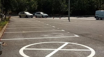 Zeci de locuri de parcare au fost reabilitate în Piteşti
