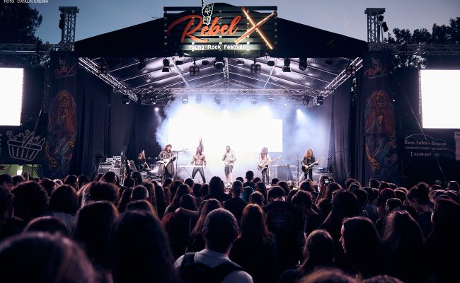Festival de muzică rock în Parcul "Lunca Argeşului"