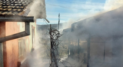 Incendiu într-o GOSPODĂRIE din Argeș